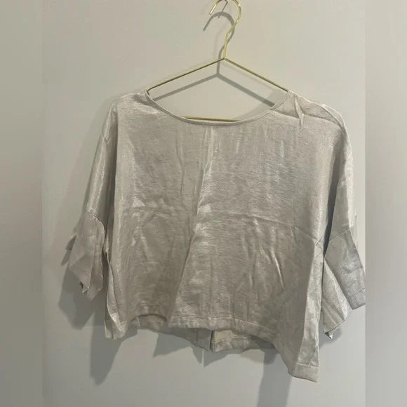 Forever 21 Champagne Metallic Crop Top Plus - Picture 3 of 5